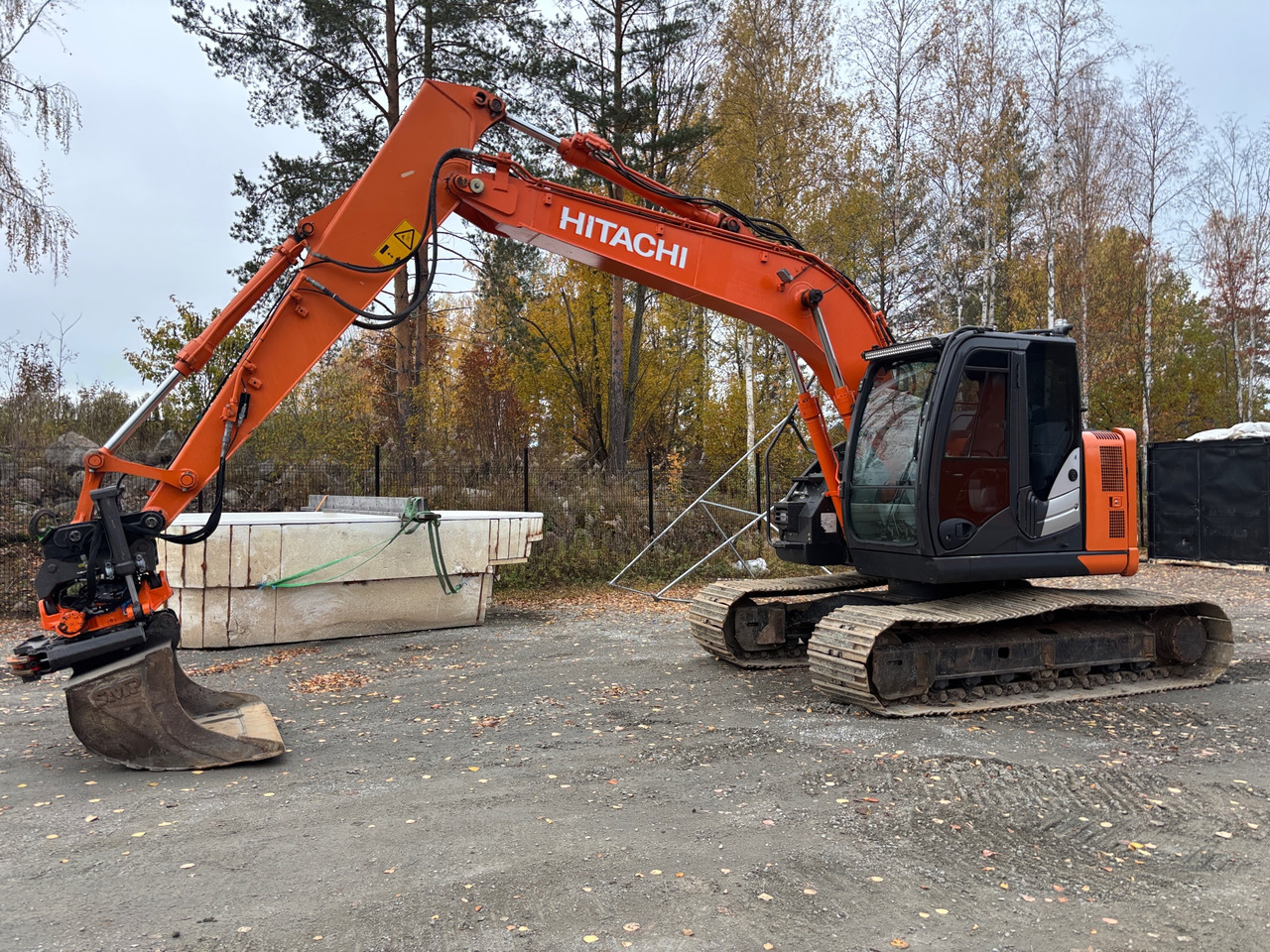 Hitachi ZX 135US-6 - Excavator: picture 1 Hitachi ZX 135US-6 - Excavator: picture 1