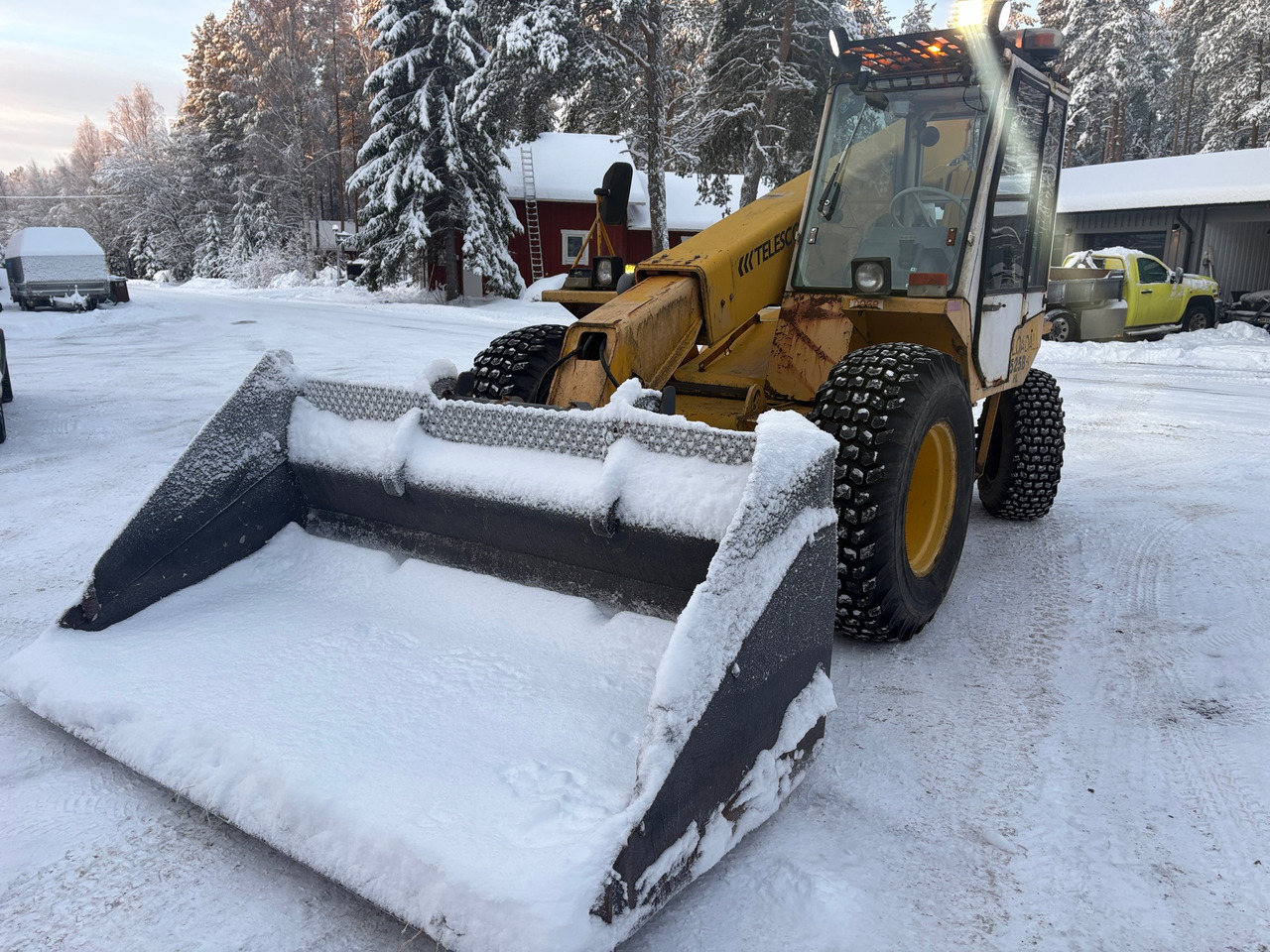 JCB 525B HL - Telescopic handler: picture 1 JCB 525B HL - Telescopic handler: picture 1
