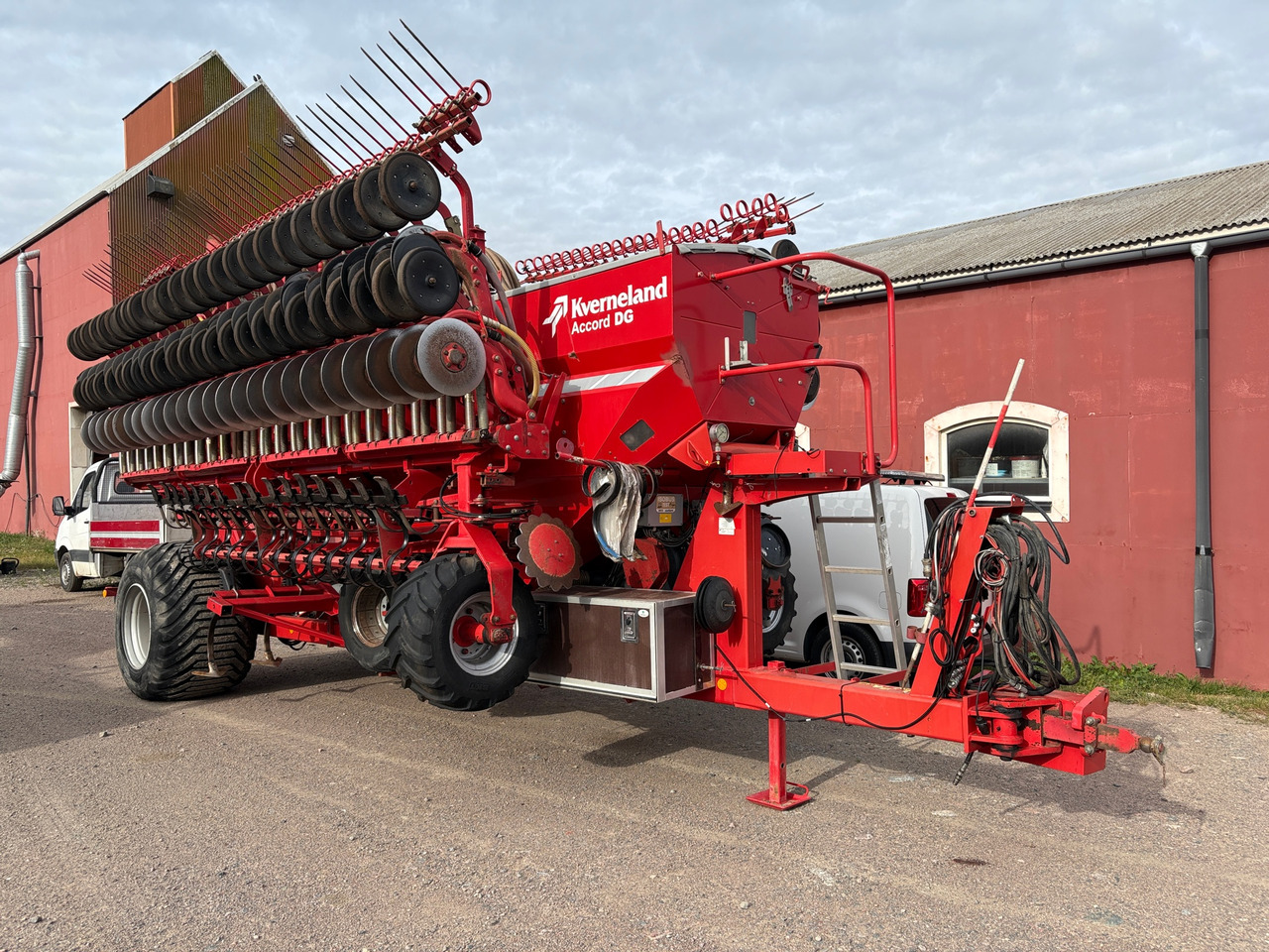 Kverneland Accord DG 1200 - Sowing equipment: picture 1 Kverneland Accord DG 1200 - Sowing equipment: picture 1