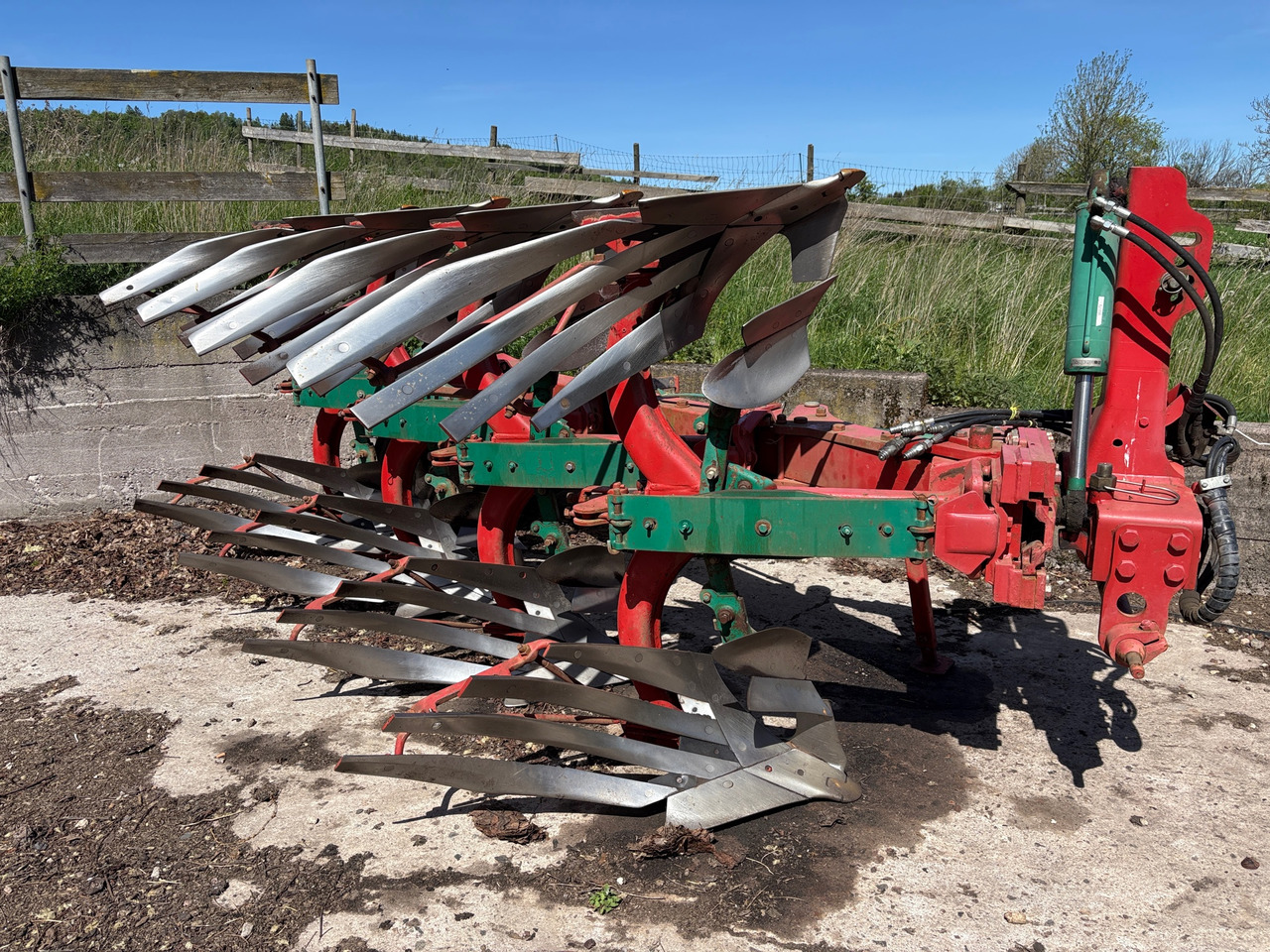 Kverneland ES85-200 - Plow: picture 1 Kverneland ES85-200 - Plow: picture 1