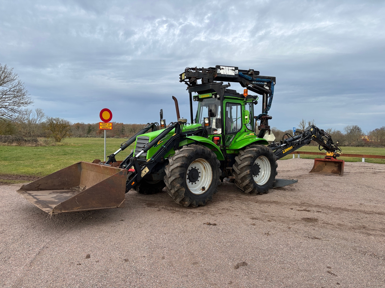 Lännen 880S - Backhoe loader: picture 1 Lännen 880S - Backhoe loader: picture 1