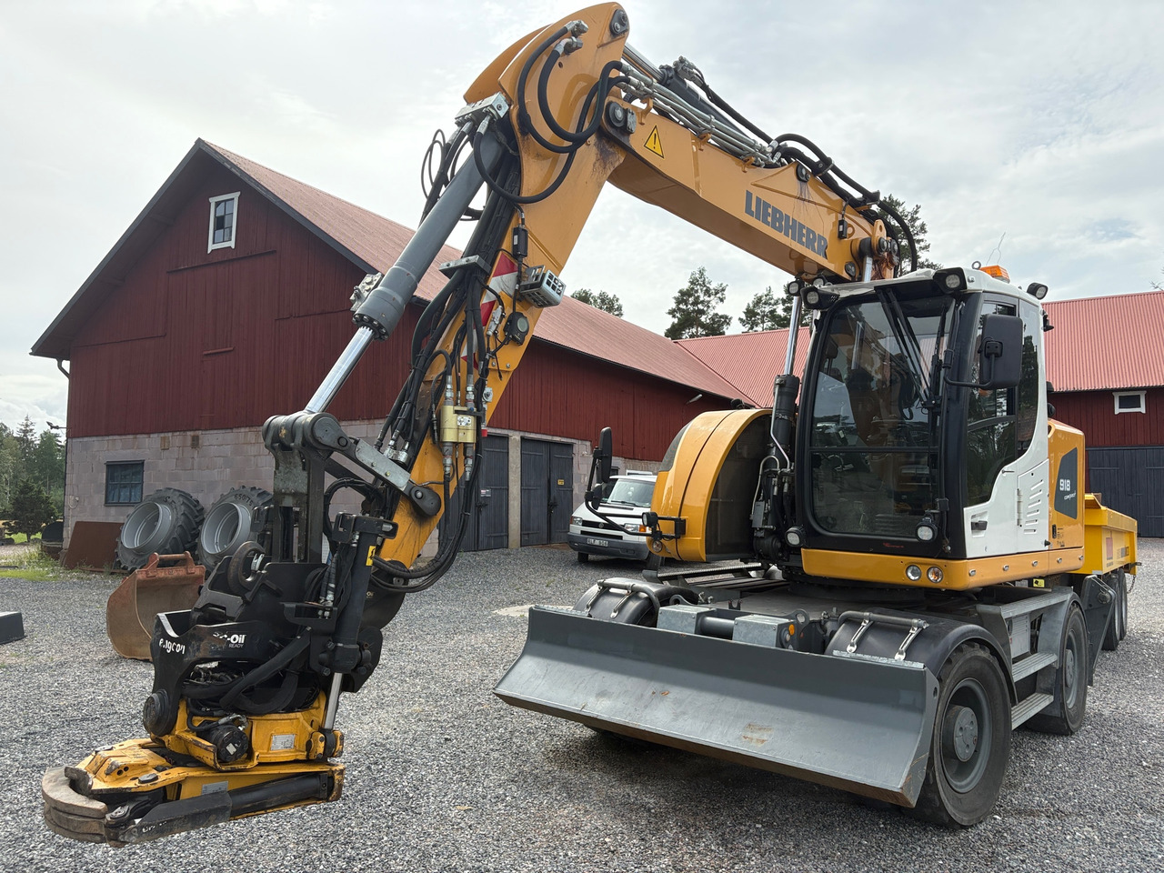 Liebherr A918 Compact - Excavator: picture 1 Liebherr A918 Compact - Excavator: picture 1