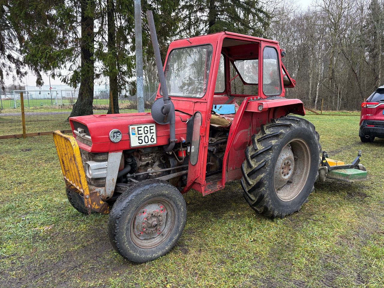 Massey Ferguson 135 - Farm tractor: picture 1 Massey Ferguson 135 - Farm tractor: picture 1