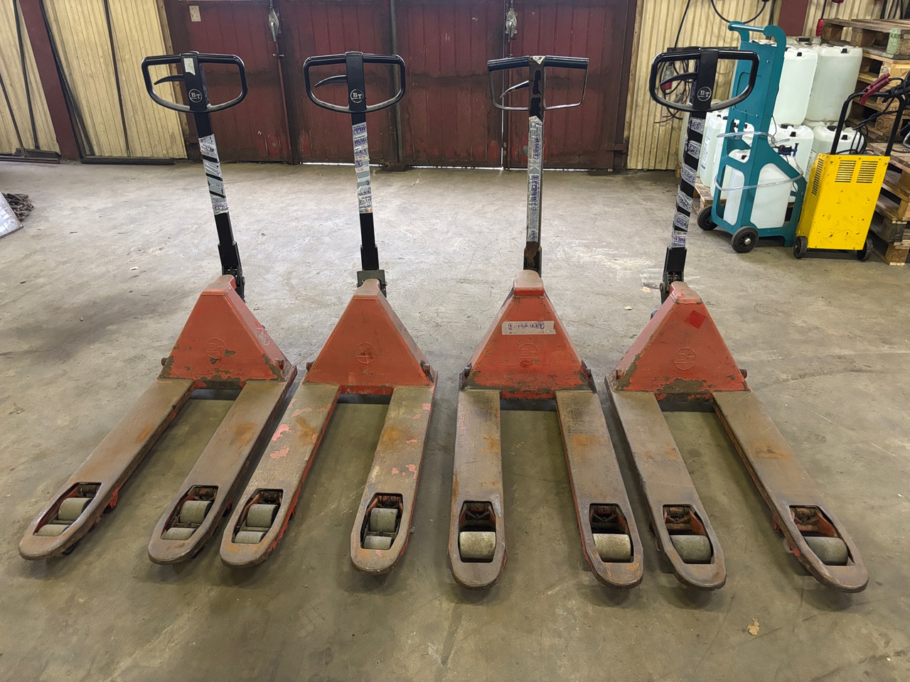 BT / Toyota LHM230 - Material handling equipment: picture 1 BT / Toyota LHM230 - Material handling equipment: picture 1