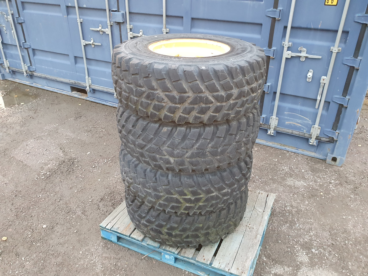 Nokian Volvo L25 - Tire for Construction machinery: picture 1 Nokian Volvo L25 - Tire for Construction machinery: picture 1