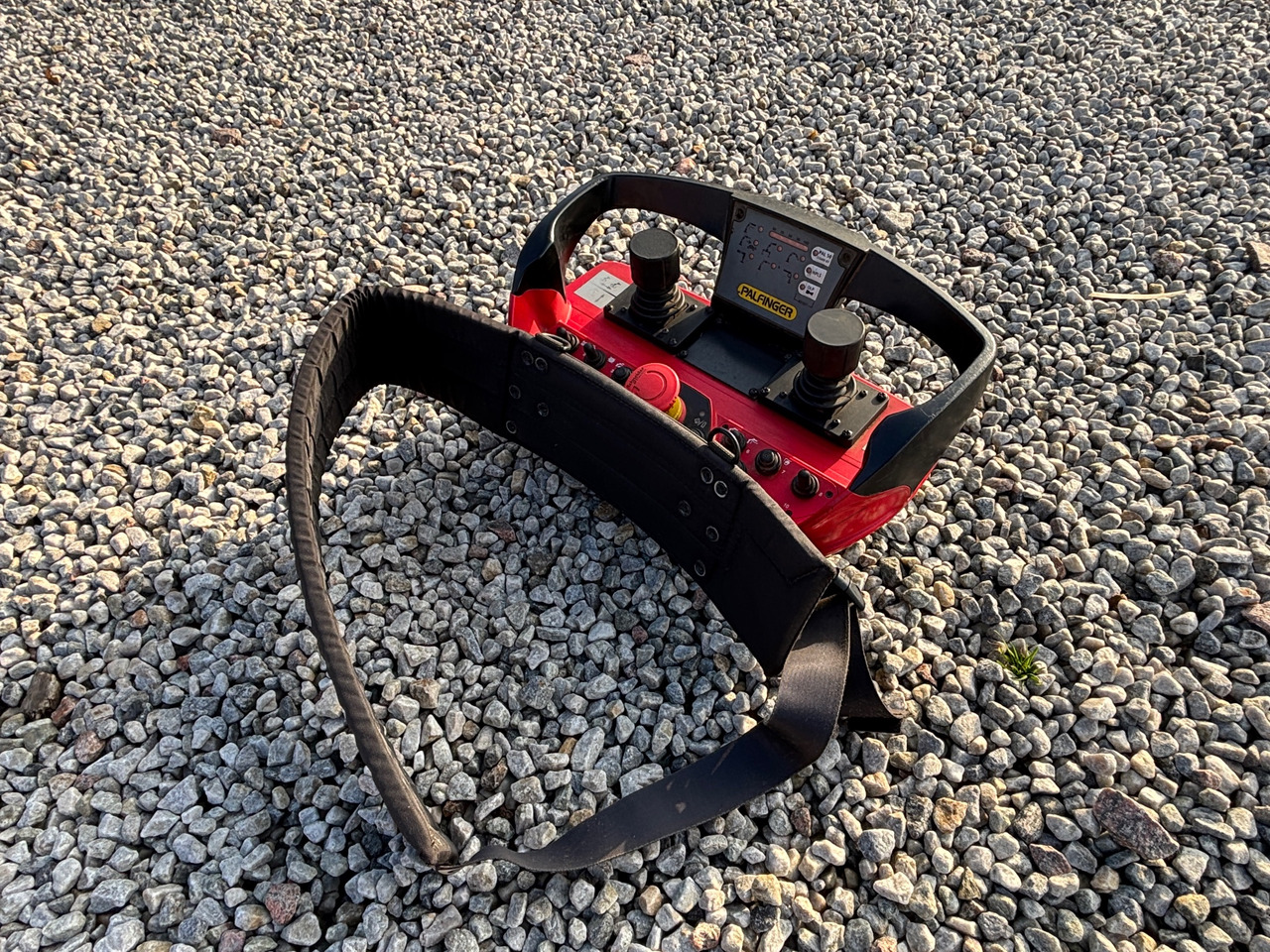 Palfinger 47437 - Construction equipment: picture 1 Palfinger 47437 - Construction equipment: picture 1