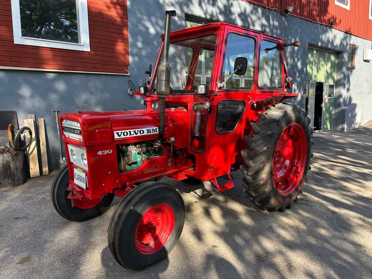 Volvo BM T 430 - Farm tractor: picture 1 Volvo BM T 430 - Farm tractor: picture 1