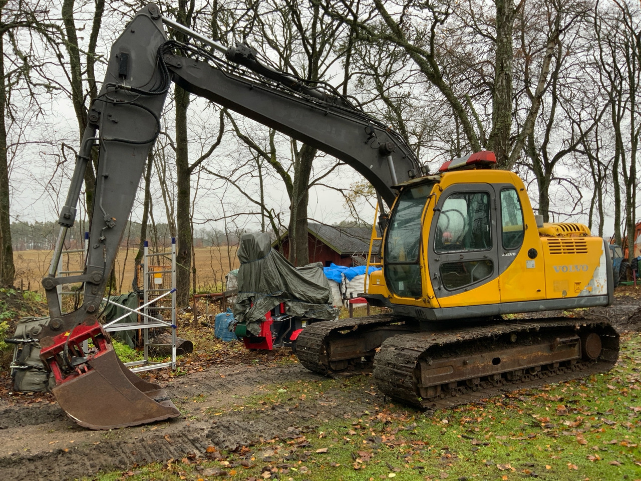 Volvo EC140LC - Excavator: picture 1 Volvo EC140LC - Excavator: picture 1