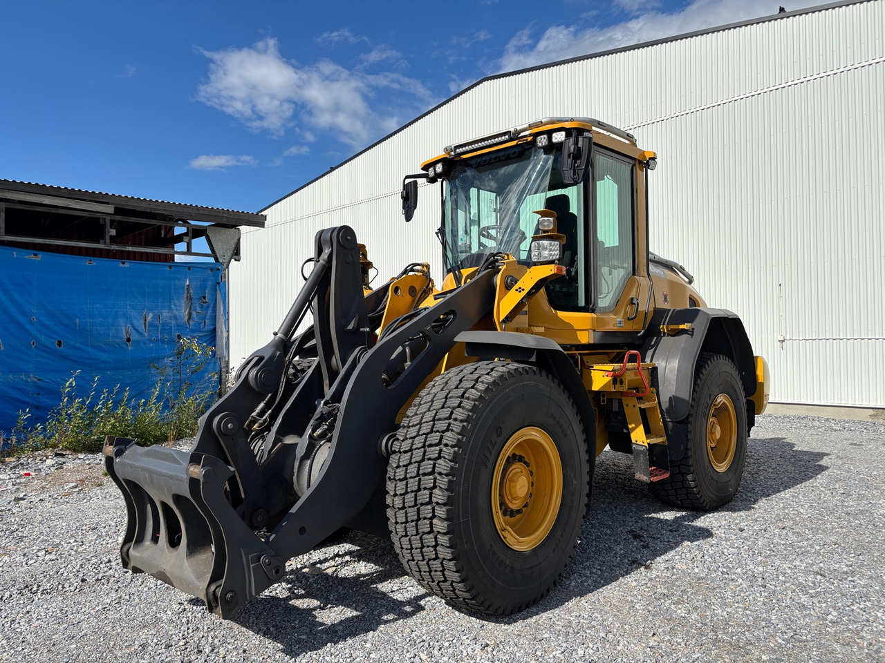 Volvo L90H - Wheel loader: picture 1 Volvo L90H - Wheel loader: picture 1