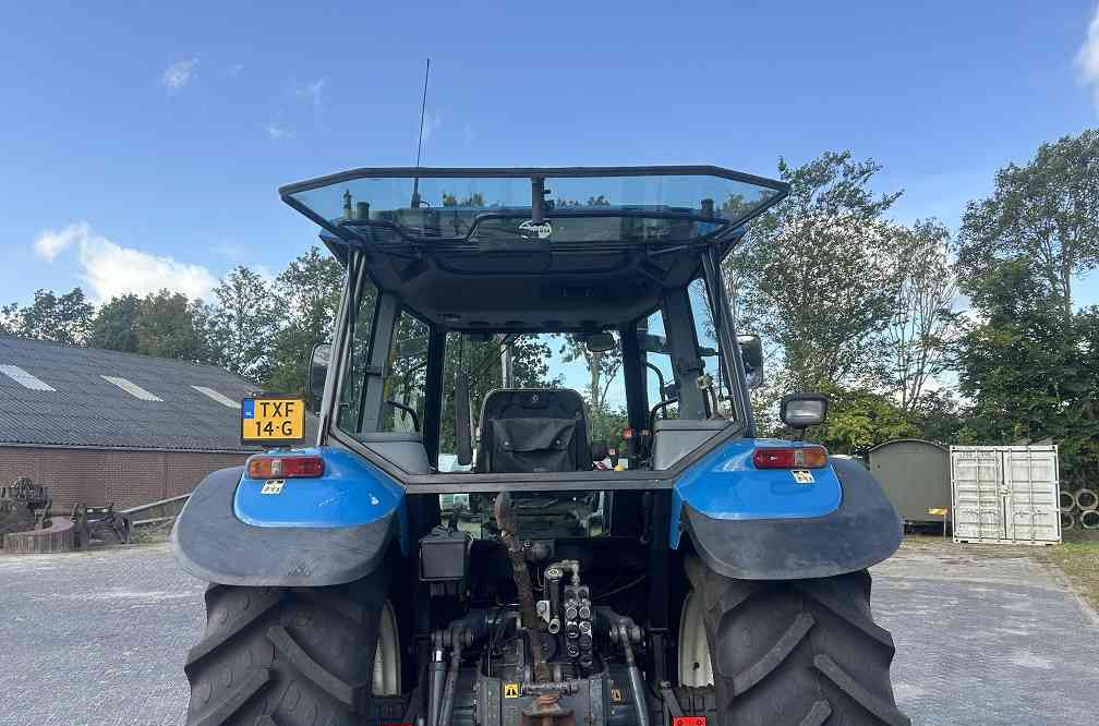 New Holland ts 90 sle - Farm tractor: picture 4 New Holland ts 90 sle - Farm tractor: picture 4