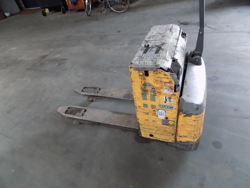 Atlet electrick lift choice off 3 pieces accu - Electric forklift: picture 4 Atlet electrick lift choice off 3 pieces accu - Electric forklift: picture 4