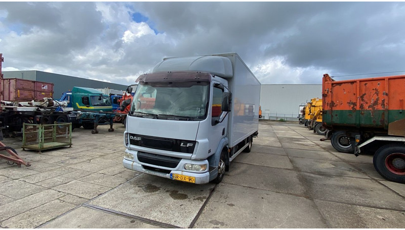 DAF LF 180 DAF LF 170/180 AE45BF - Box truck: picture 3 DAF LF 180 DAF LF 170/180 AE45BF - Box truck: picture 3