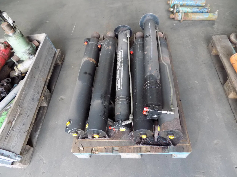 Hydraulics Hiab kraan stempels - crane stamp en cillinders: picture 12