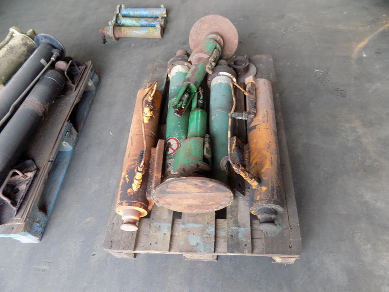Hydraulics Hiab kraan stempels - crane stamp en cillinders: picture 7