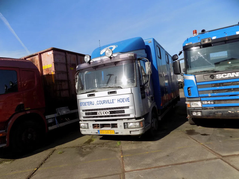 Iveco ML100E15 - Box truck: picture 1 Iveco ML100E15 - Box truck: picture 1