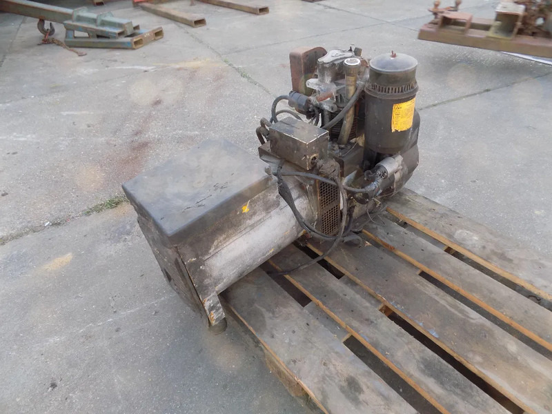 Lamborghini hatz generator - Generator set: picture 1 Lamborghini hatz generator - Generator set: picture 1