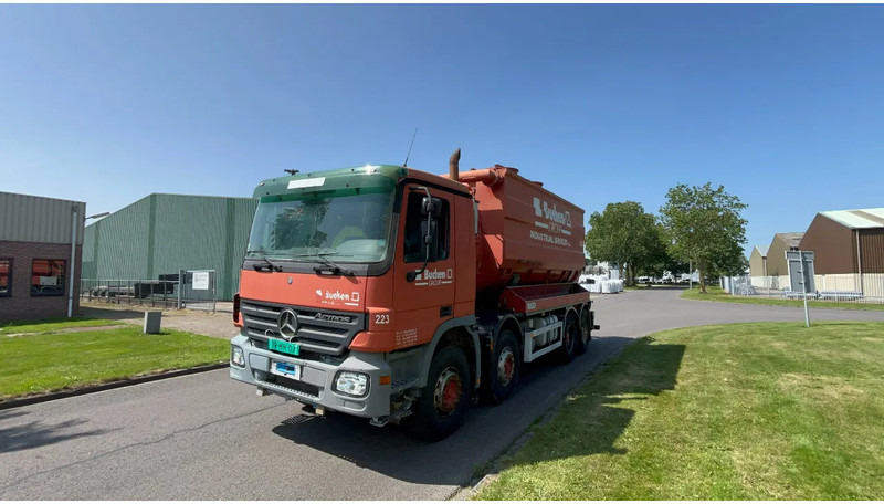 Mercedes-Benz Actros 4141 Mercedes 4141 8x4 full steel INOX tank - Vacuum truck: picture 2 Mercedes-Benz Actros 4141 Mercedes 4141 8x4 full steel INOX tank - Vacuum truck: picture 2
