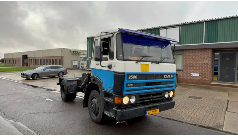 Tractor unit DAF 2500 Daf 2500 TI chassis: picture 8