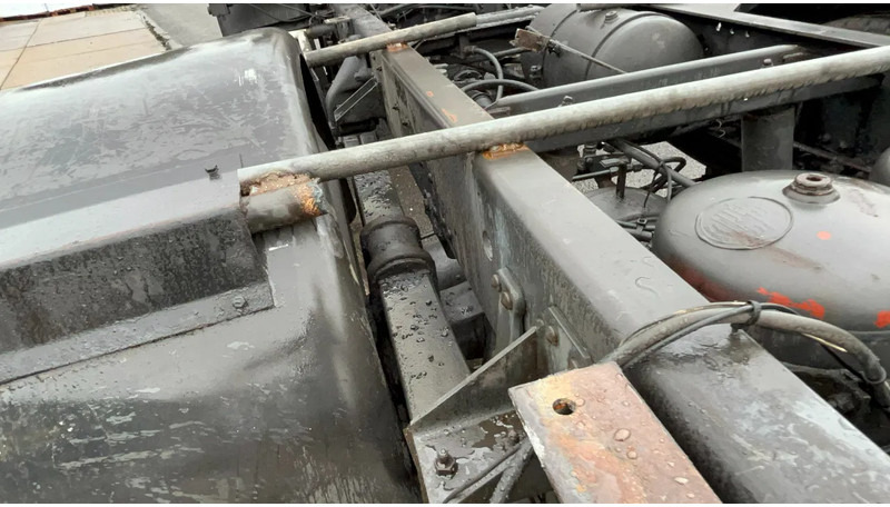 Tractor unit DAF 2500 Daf 2500 TI chassis: picture 9
