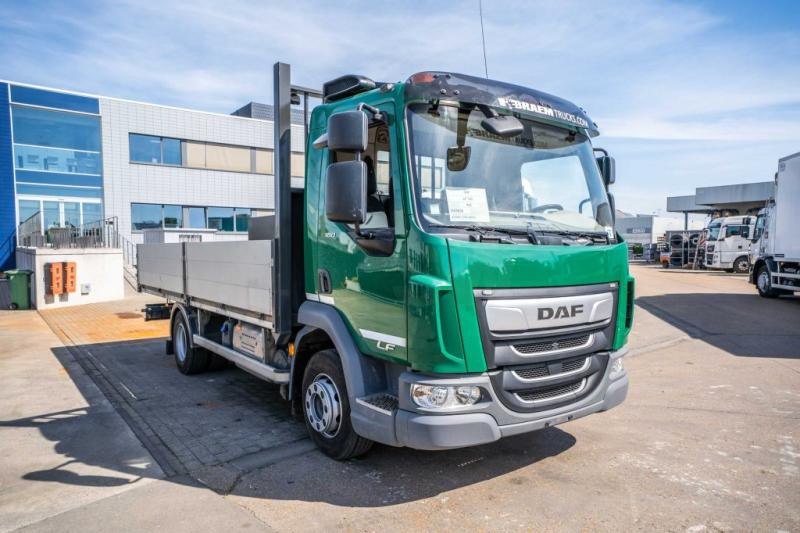 DAF LF 180 (10T.) - Dropside/ Flatbed truck: picture 2 DAF LF 180 (10T.) - Dropside/ Flatbed truck: picture 2