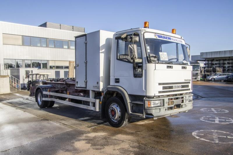 Iveco EUROCARGO 130E18 - Hook lift truck: picture 4 Iveco EUROCARGO 130E18 - Hook lift truck: picture 4