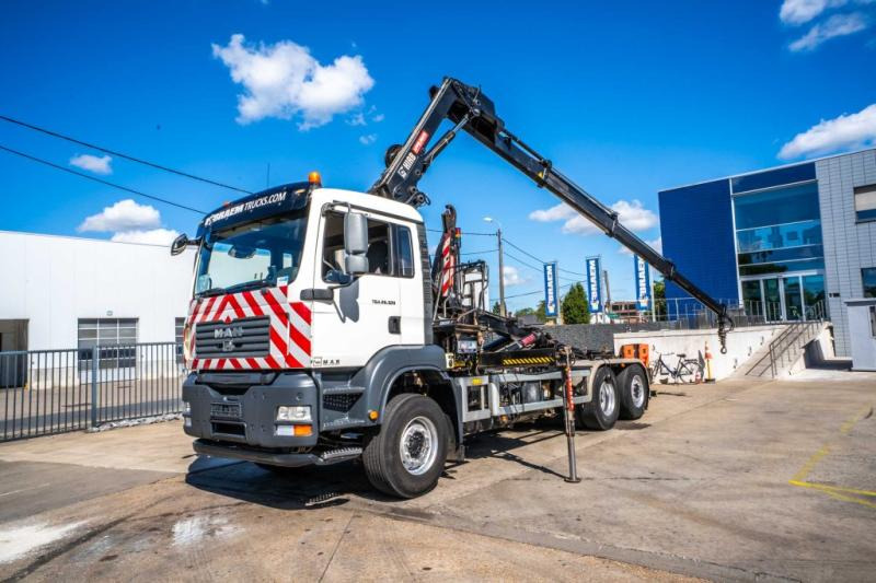 MAN TGA 26.320 BL -6X2-4+HIAB 122 E3 HIDUO - Hook lift truck, Crane truck: picture 1 MAN TGA 26.320 BL -6X2-4+HIAB 122 E3 HIDUO - Hook lift truck, Crane truck: picture 1