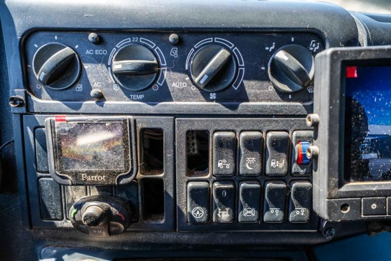 Hook lift truck MAN TGA 26.430 LL: picture 9