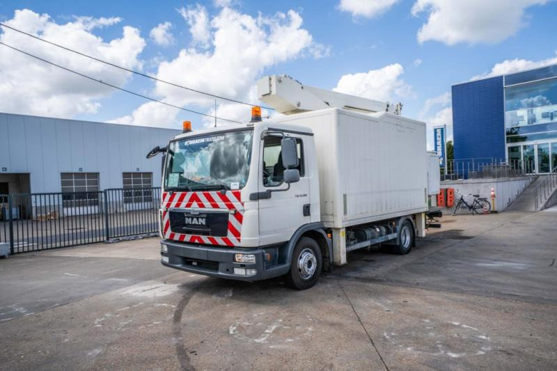 MAN TGL 12.180 BB - COMET 151 TAL - Truck mounted aerial platform: picture 2 MAN TGL 12.180 BB - COMET 151 TAL - Truck mounted aerial platform: picture 2