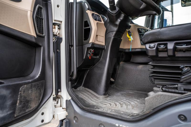 Hook lift truck MAN TGS 33.460 BL: picture 8