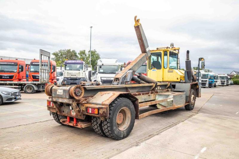 Mol MOL-CT 200 - 8248 H - Hook lift truck: picture 3 Mol MOL-CT 200 - 8248 H - Hook lift truck: picture 3