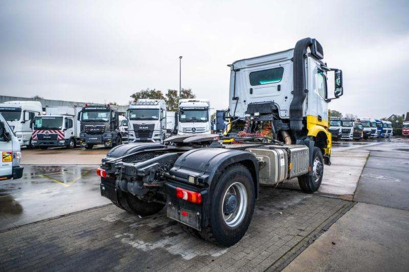 Mercedes AROCS 2045 AS (cardan) - Tractor unit: picture 4 Mercedes AROCS 2045 AS (cardan) - Tractor unit: picture 4