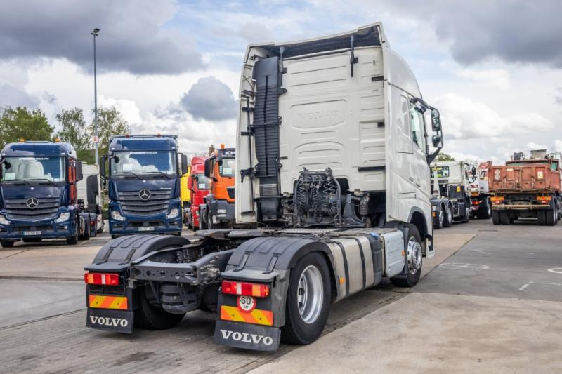 Volvo FH 420 - Tractor unit: picture 3 Volvo FH 420 - Tractor unit: picture 3