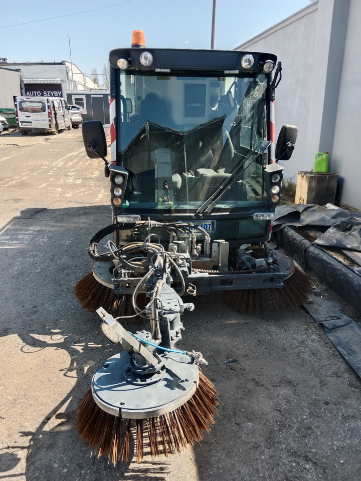 SCHMIDT Swingo 200+ EURO6 - Road sweeper: picture 4 SCHMIDT Swingo 200+ EURO6 - Road sweeper: picture 4