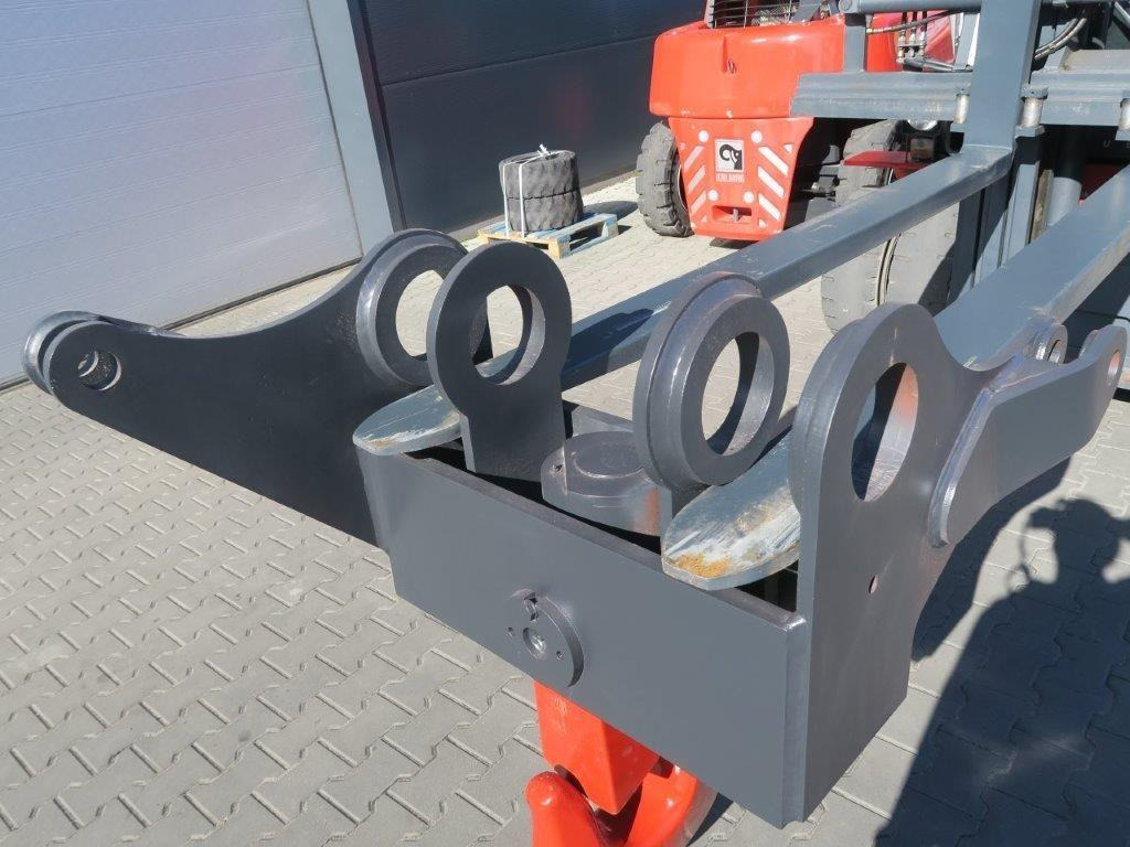 Kalmar DRG540-700 Reachstacker - Attachment for Reach stacker: picture 4 Kalmar DRG540-700 Reachstacker - Attachment for Reach stacker: picture 4