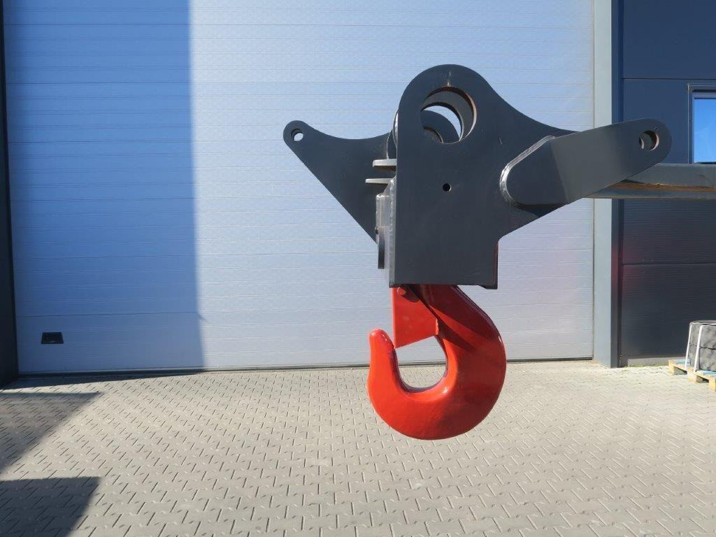 Kalmar DRG540-700 Reachstacker - Attachment for Reach stacker: picture 1 Kalmar DRG540-700 Reachstacker - Attachment for Reach stacker: picture 1