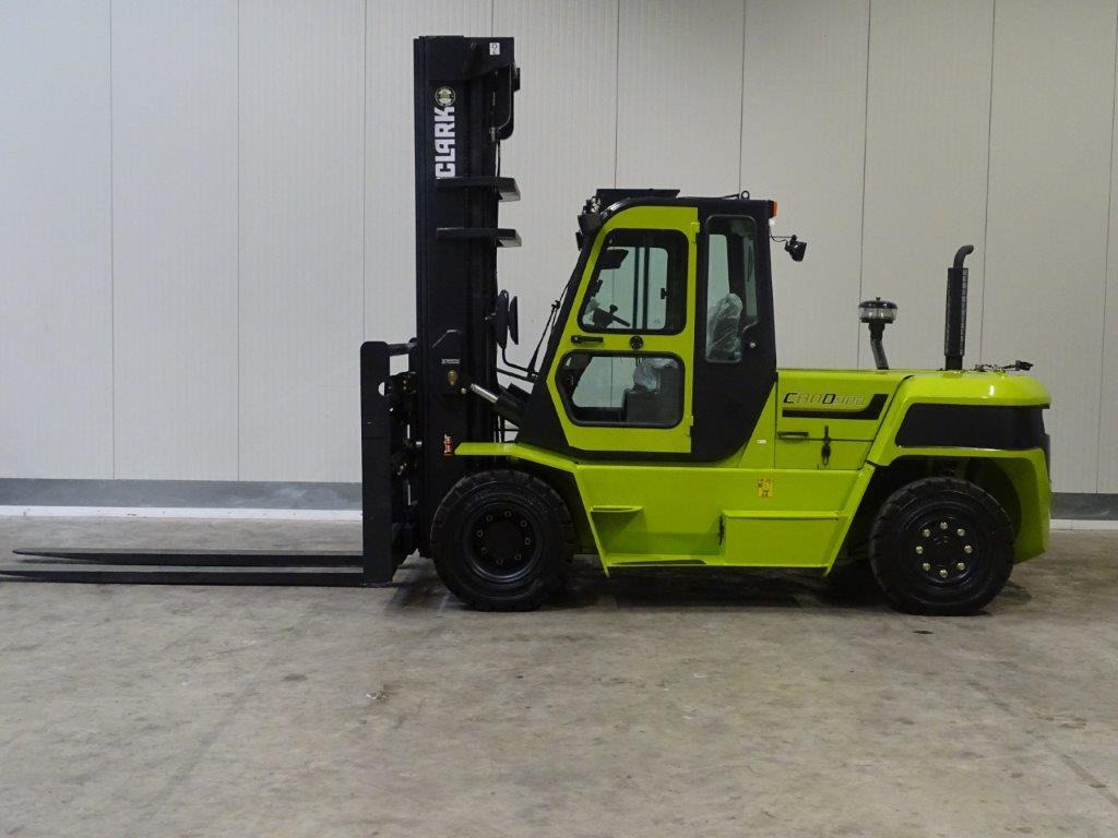 Clark C80D900 - Empty Containers Handler - Diesel forklift: picture 3 Clark C80D900 - Empty Containers Handler - Diesel forklift: picture 3