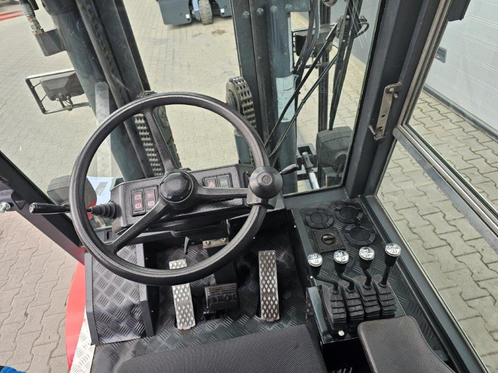 Diesel forklift Dan Truck 8450DG Container-Indoor-Stapler -TRIPLEX: picture 8
