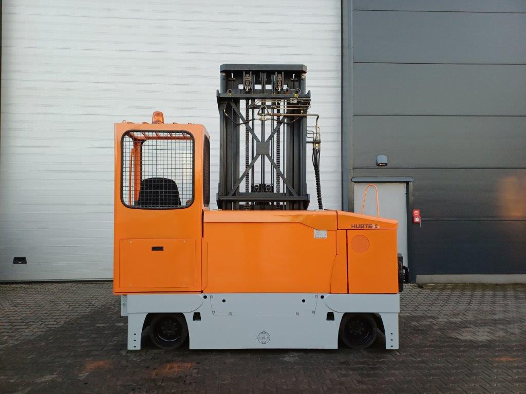 Hubtex MQ40 - TRIPLEX - 4-way reach truck: picture 2 Hubtex MQ40 - TRIPLEX - 4-way reach truck: picture 2