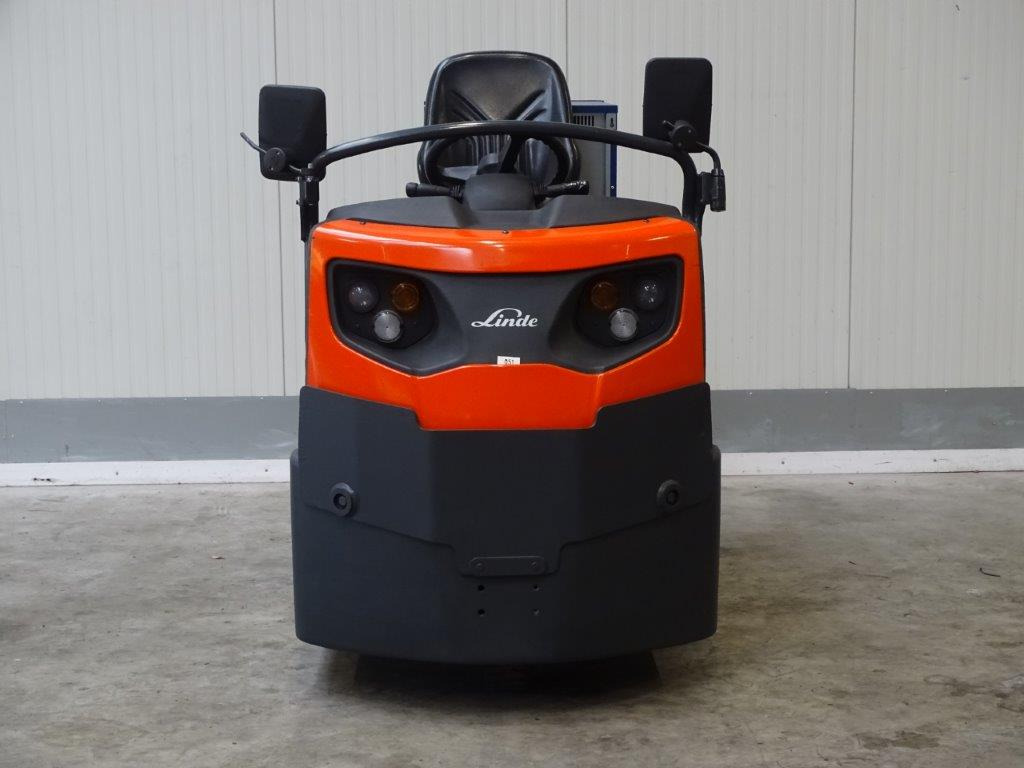 Linde P60 - Tow tractor: picture 3 Linde P60 - Tow tractor: picture 3