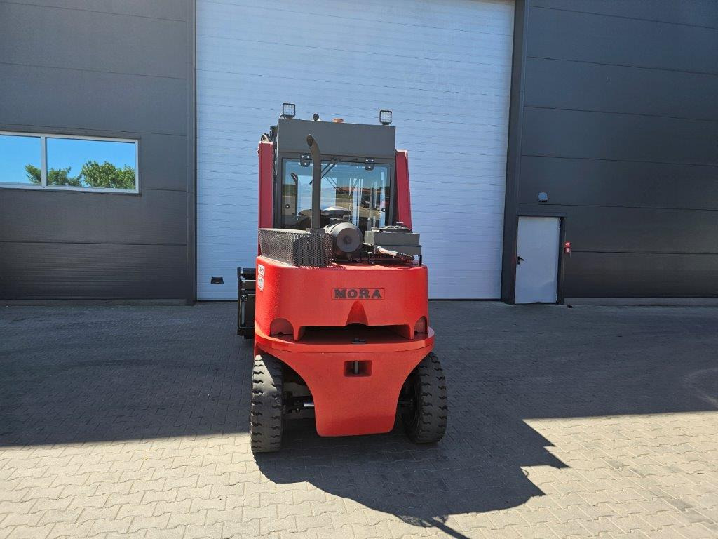 Mora M80C - Forklift: picture 5 Mora M80C - Forklift: picture 5