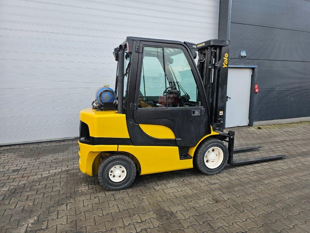 Yale GLP30VX - TRIPLEX - Forklift: picture 3 Yale GLP30VX - TRIPLEX - Forklift: picture 3