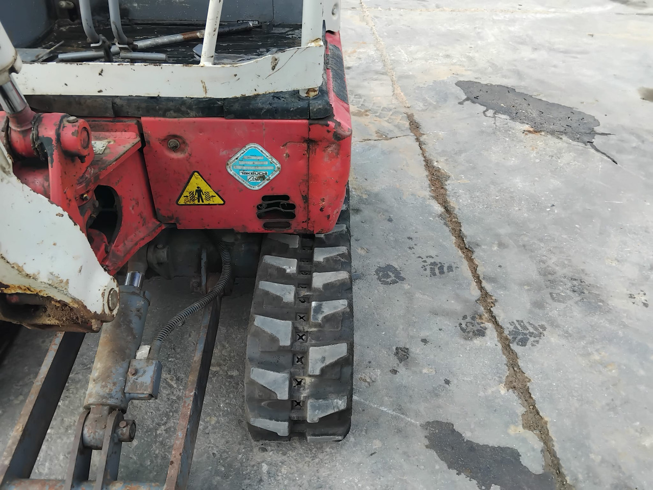 Mini excavator TAKEUCHI TB215R EASY: picture 11