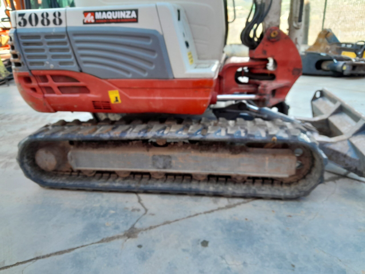 Mini excavator TAKEUCHI TB250: picture 7