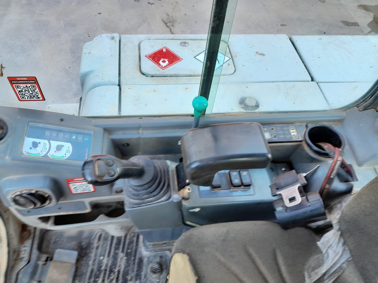 Mini excavator TAKEUCHI TB250: picture 13