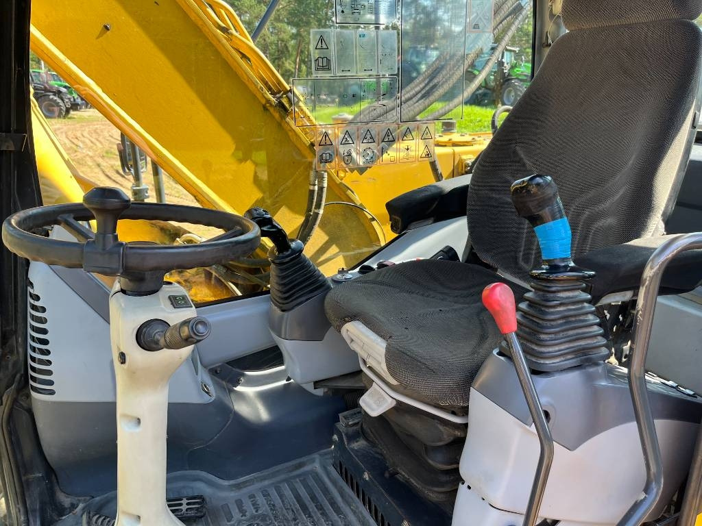 Komatsu PW 160-7  - Wheel excavator: picture 5 Komatsu PW 160-7  - Wheel excavator: picture 5