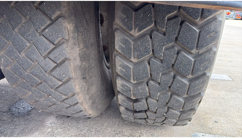 Tipper Iveco Eurotech 240 E 42 (POMPE MANUELLE / MANUAL PUMP / MANUAL GEARBOX / BOITE MANUELLE): picture 11