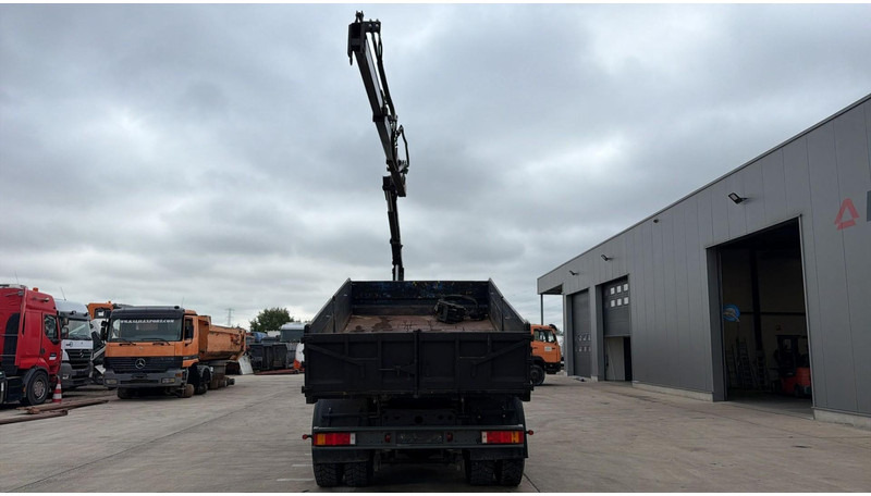 MAN LE 250 (MANUAL PUMP / MANUAL GEARBOX / TIPPER + CRANE / GOOD CONDITION) - Tipper, Crane truck: picture 5 MAN LE 250 (MANUAL PUMP / MANUAL GEARBOX / TIPPER + CRANE / GOOD CONDITION) - Tipper, Crane truck: picture 5