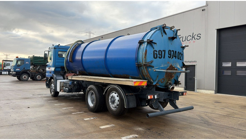 Vacuum truck Mercedes-Benz ACTROS 2531 (16000 L / GRAND PONT / EPS / 6X2 / 3 PEDALES / V6): picture 10