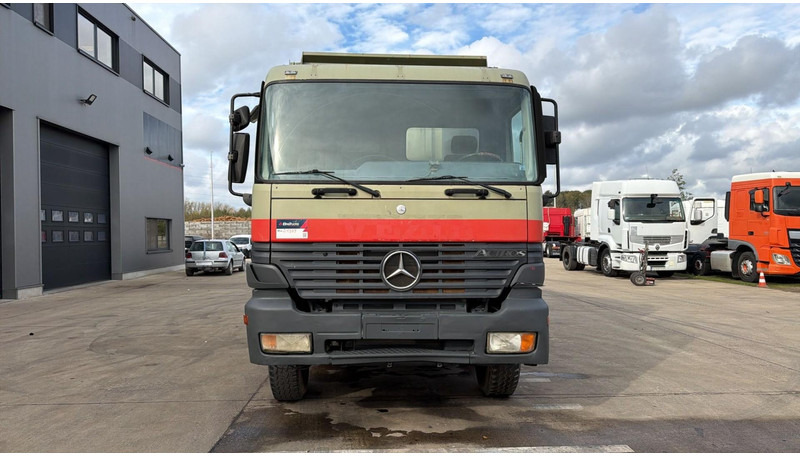 Mercedes-Benz Actros 3235 (EPS / LAMES / GRAND PONT / STEEL SUSP. / 3 PEDALES / MP1) - Tipper: picture 2 Mercedes-Benz Actros 3235 (EPS / LAMES / GRAND PONT / STEEL SUSP. / 3 PEDALES / MP1) - Tipper: picture 2