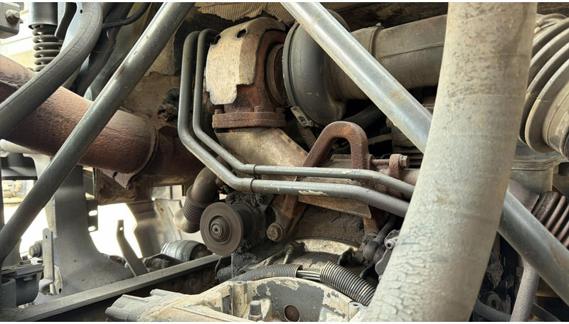 Tipper Mercedes-Benz Actros 3235 (EPS / LAMES / GRAND PONT / STEEL SUSP. / 3 PEDALES / MP1): picture 18 Tipper Mercedes-Benz Actros 3235 (EPS / LAMES / GRAND PONT / STEEL SUSP. / 3 PEDALES / MP1): picture 18